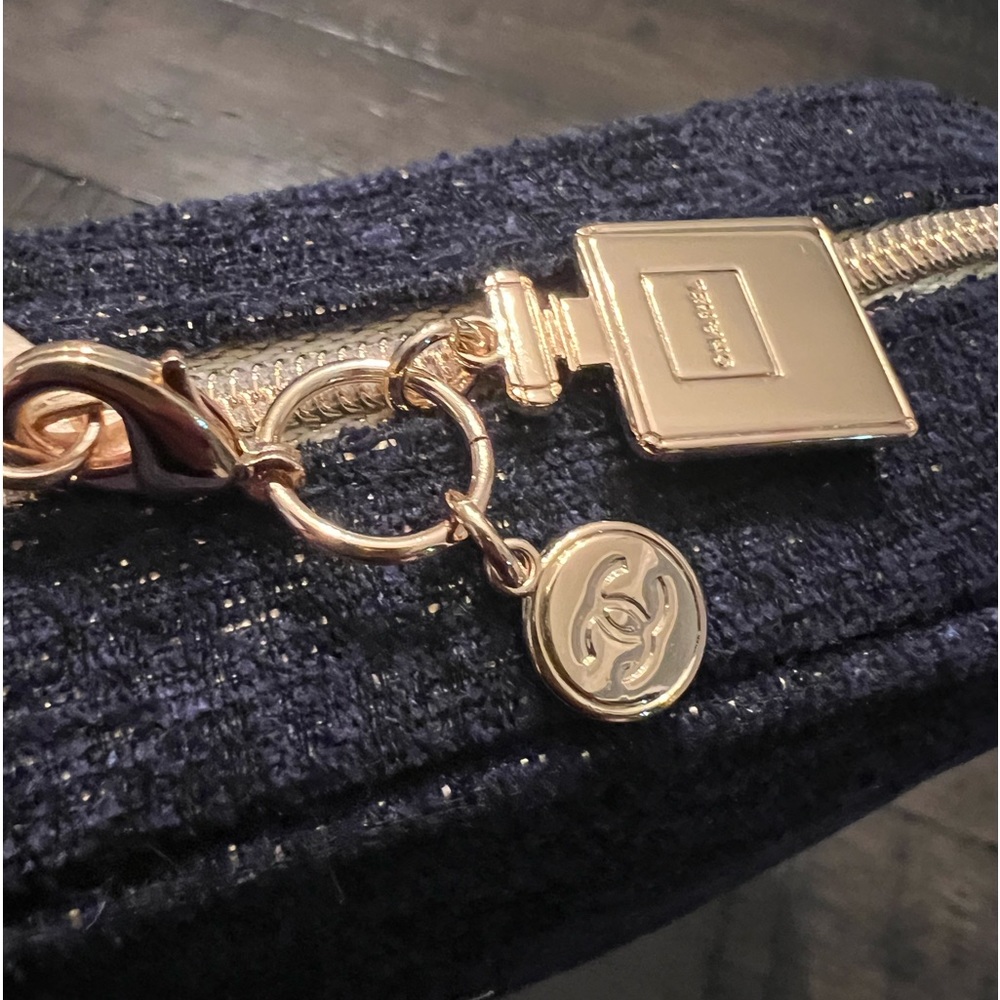 Adorable Authentic 2023 Holiday Chanel Charm 🌟$35🌟